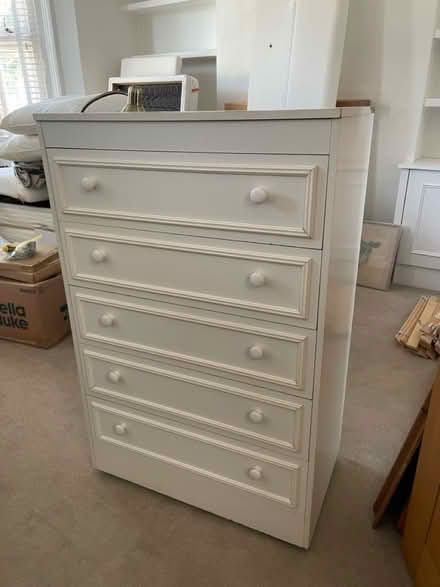 Photo of free Chest of draws (Earlsfield SW18) #1