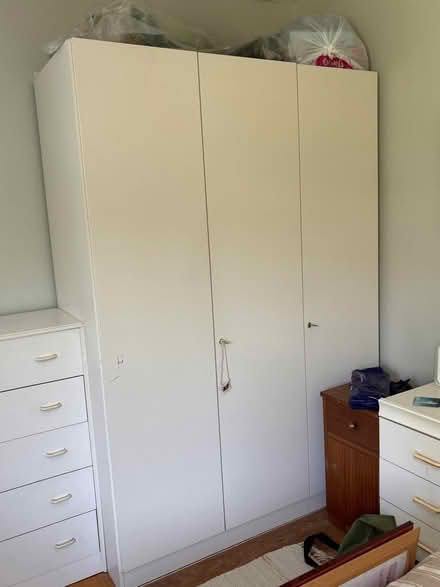 Photo of free White wardrobe (Eastbourne BN20) #1
