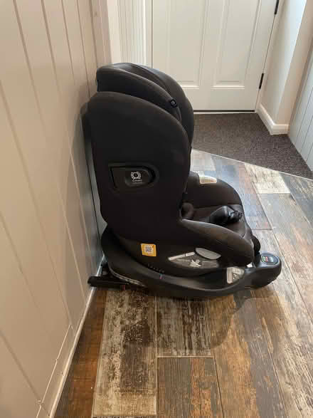 Photo of free Car Seat (DE4 4DU) #2