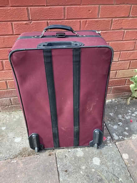 Photo of free Large suitcase on wheels (Upton CH49) #3
