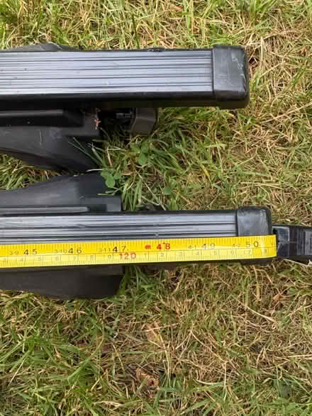Photo of free Thule Roof bar and foot packs (SG4 Hitchin) #2