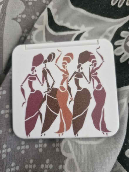 Photo of free Pocket mirror (Grove Park SE9) #1