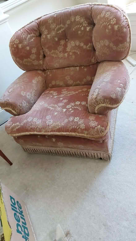 Photo of free Pink armchair. (Bathwick BA2) #1