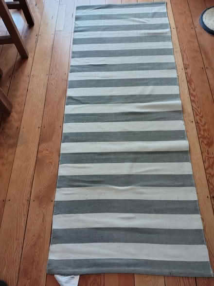 Photo of free Rugs (Shirley) #3