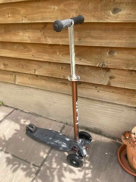 Photo of free Scooter (Woodmansterne) #3