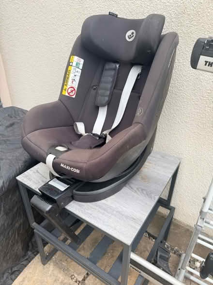 Photo of free Car seat (EN2) #4