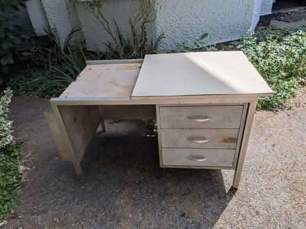 Photo of free Sturdy metal desk (Old Road OX3) #1