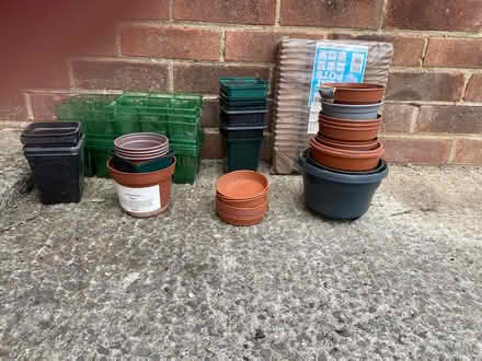 Photo of free Small plant pots (Berryfield SN12) #1