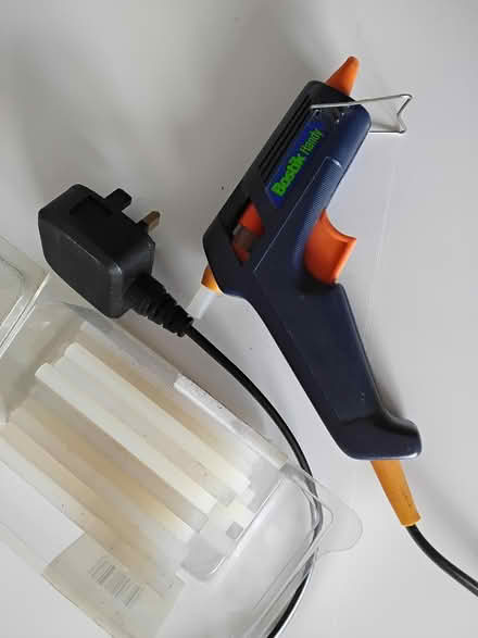Photo of free Glue gun (Sandsfoot Court Weymouth) #1