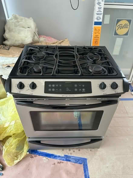 Photo of free Oven (Edgewood Cranston) #1