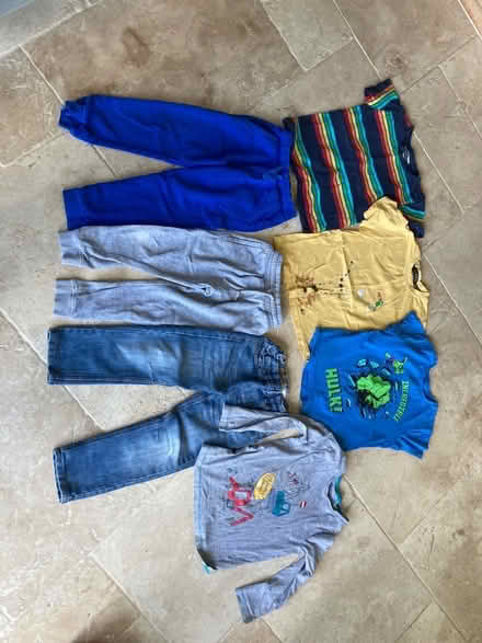 Photo of free Play wear (Bloomfield BA2) #1