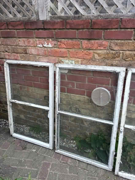 Photo of free Six sash windows (Hoddesdon, EN11) #3