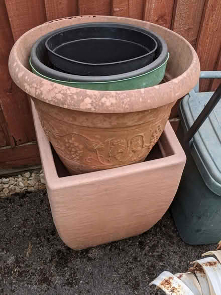 Photo of free Medium - large plastic pots (Horspath OX33) #1