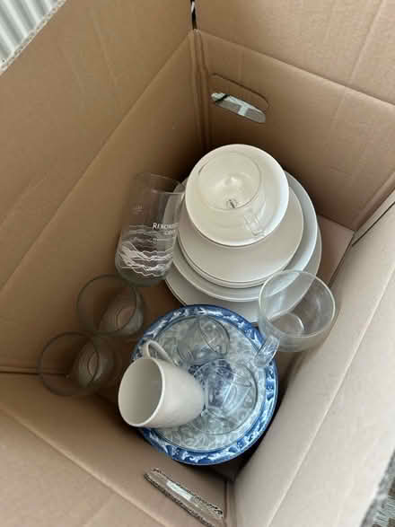 Photo of free Misc. cups, plates and crockery (Abingdon) #1