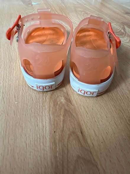 Photo of free Kids size 7 Igor sandals (Brixton SW9) #2