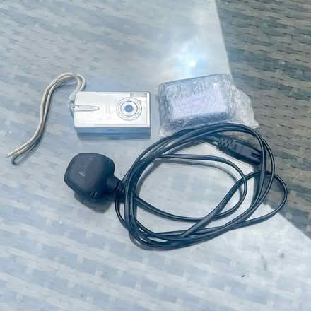 Photo of free CANON Digital Camera & charger (Wetherby LS22) #1