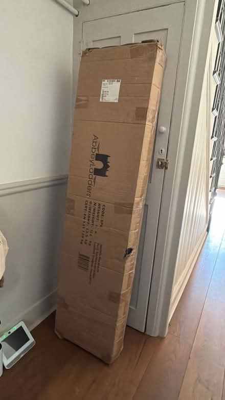 Photo of free scaffolding tower for decorating (SW8) #2