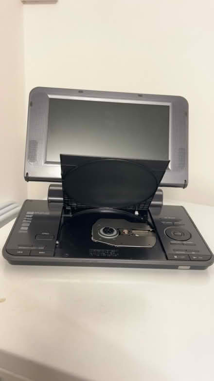 Photo of free Panasonic portable dvd/cd player (Basingstoke RG21) #3