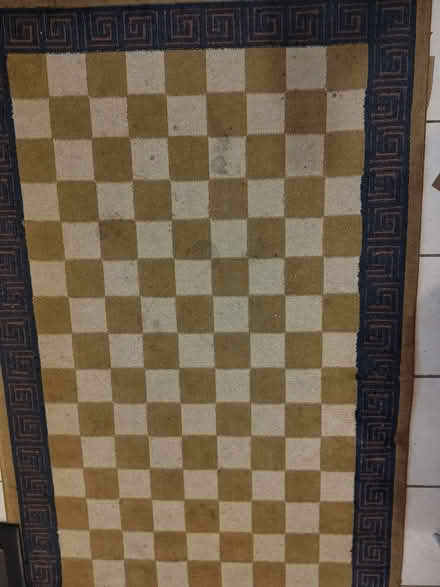 Photo of free Carpets 120 x 180 (M2J1Y3) #1
