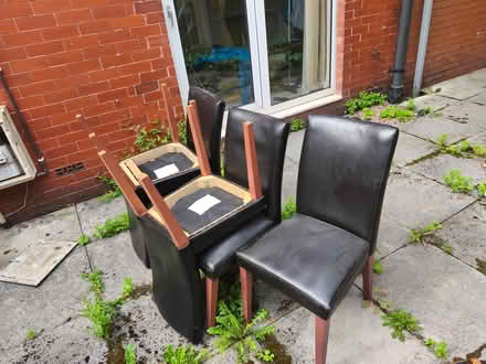 Photo of free Dining table and 5 chairs (Penwortham PR1) #3