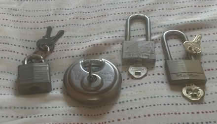 Photo of free 4 locks (Western Dearborn) #1