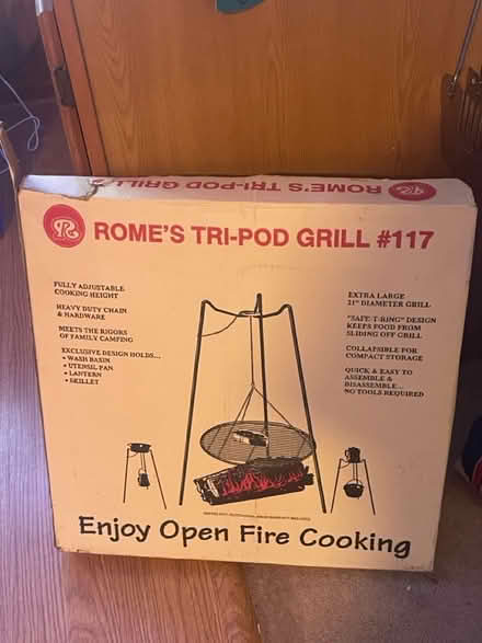 Photo of free tripod grill (Carol stream) #1
