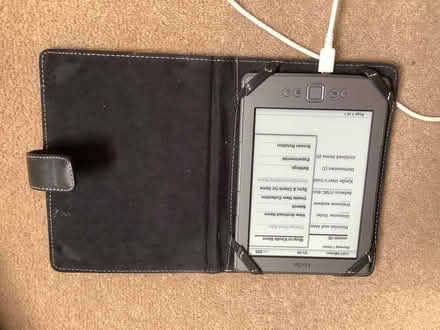 Photo of free Amazon Kindle 4.1.4 with charging cable and cover (Deanburn EH26) #3