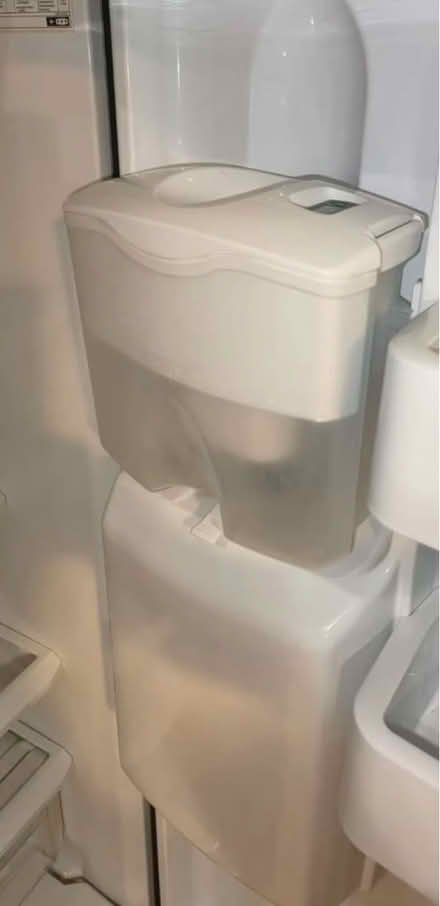 Photo of free American fridge freezer (Sheffield s17) #4