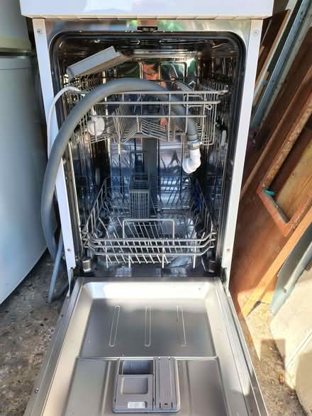 Photo of free Dishwasher - 50 cm width, working (Crouch Hill N4) #2