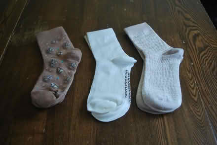 Photo of free Women's socks (gatineau ave & de bourgogne st) #2