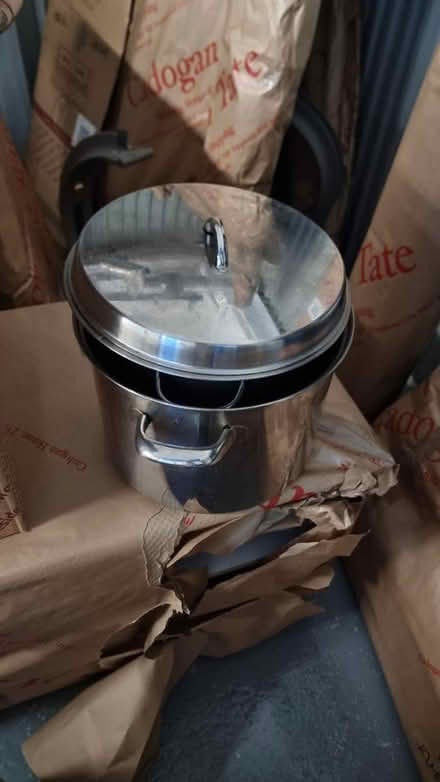 Photo of free Casserole pots x2 (South hampstead NW8) #1