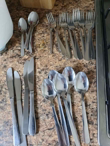 Photo of free Selection of cutlery (Rose Hill BB11) #1