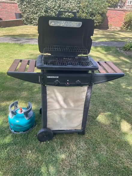 Photo of free Garden Barbecue with Gas (Wallington PO16) #1