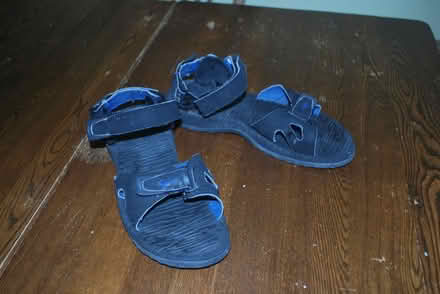 Photo of free Men's Sandals, Fits size 9-11 (gatineau ave & de bourgogne st) #1
