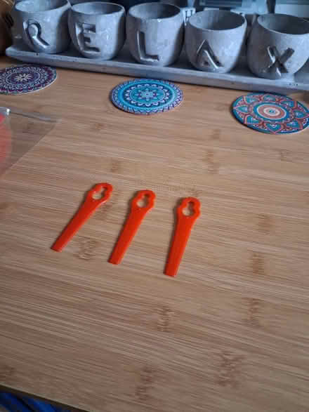 Photo of free Large amount of lawnmower blades (Beckfield YO26) #1