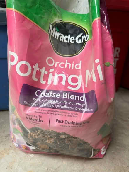 Photo of free Potting soil: Partial bags (Chesterbrook Rd & N Albemarle) #2