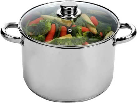 Photo of Stock pot medium to large (IG11 0NF) #1