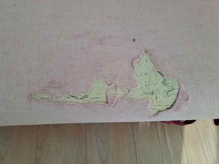 Photo of free Chaise longue in Lewes - in need of refurb / reupholstering. (Wallands Park BN7) #2