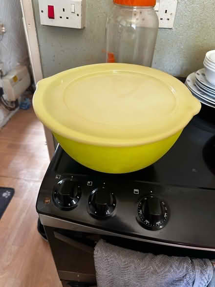 Photo of free Mixing bowls with lid (Shiregreen S5) #1