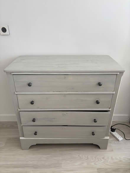 Photo of free Chest of drawers (Lee SE3) #1