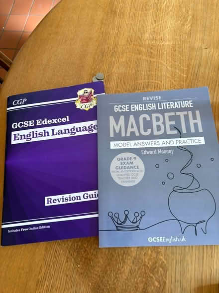 Photo of free GCSE English revision books - this year (Baldon Row OX44) #1