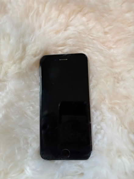 Photo of free iPhone 6 (Rego Park) #1