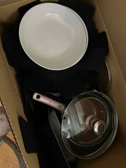Photo of free Pots and pans (WN6 Shevington) #3