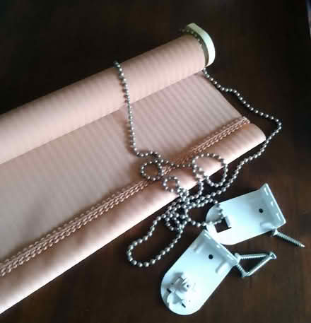 Photo of free Small Roller Blind (Hanwood SY5) #1