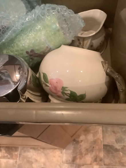 Photo of free Kitchen ware (NW2) #3