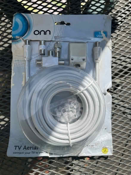 Photo of free TV aerial kit (Bournemouth BH9) #1
