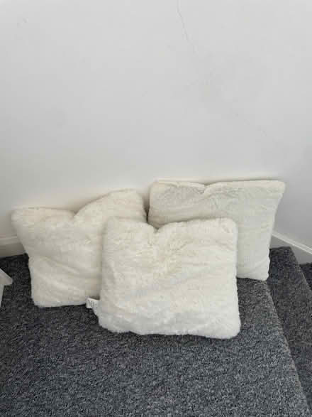 Photo of free 3 x white fluffy cushions (Haresfinch WA11) #1