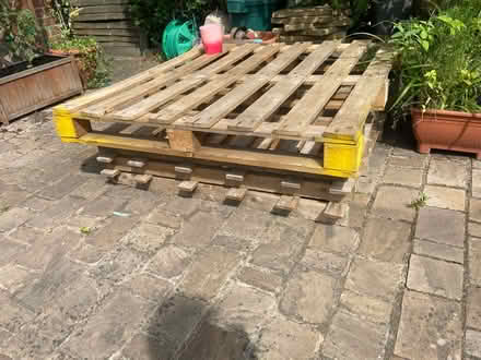 Photo of free 3x wooden pallets (Napsbury AL1) #1