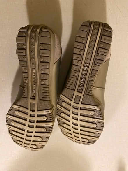 Photo of free Ladies shoes (Size 5) (Bloor/ The West Mall) #2