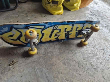 Photo of free Skateboard (Clerwood EH12) #2